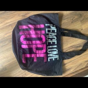 Victorias Sextet lightweight bag